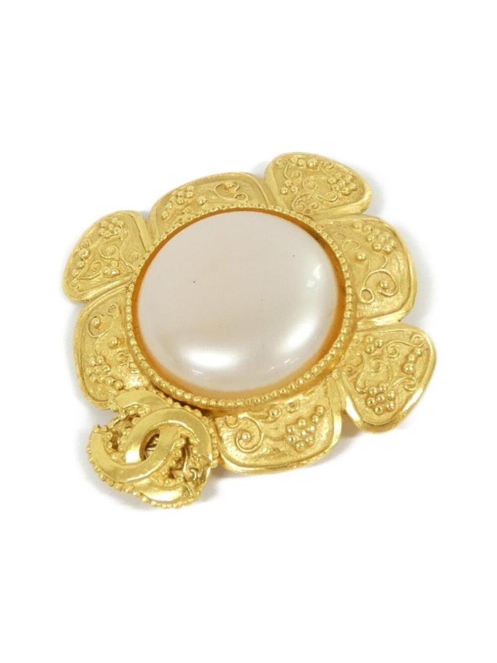 Chanel Vintage Brooch Gold